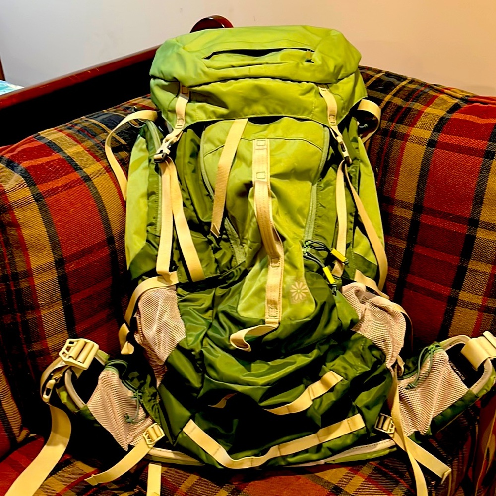 Kelty 75W women’s backpack